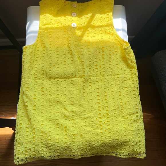 Lily Pulitzer Iona Top in Pineapple Juice Eyelet Tank XS - Picture 5 of 8